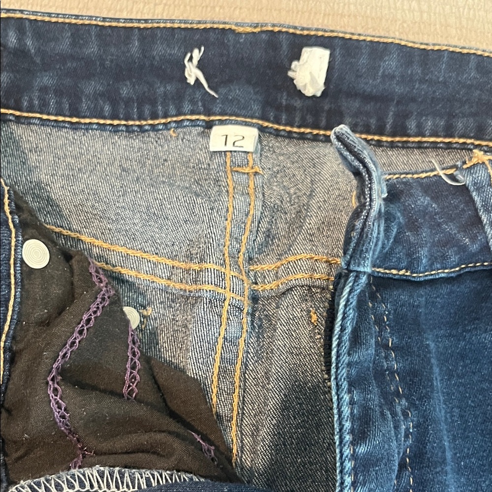 Elegant Dark Blue Skinny Jeans - Picture 3 of 9